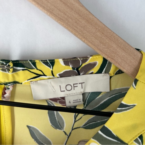 Ann Taylor LOFT Floral Print Boatneck Long Sleeve Shift Dress Size 4‎ - Picture 3 of 12